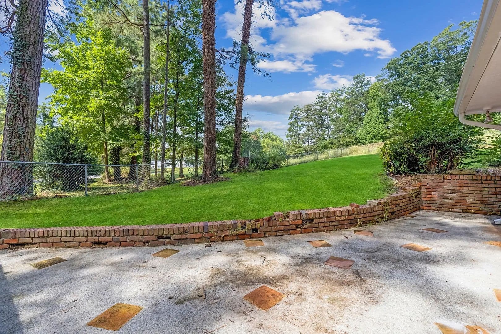 East Point House: 3201 Beech Dr