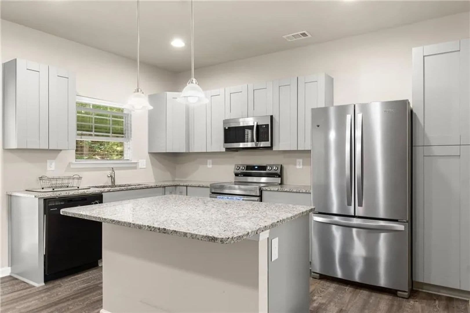 Buford House: 4202 Chatham Ridge Dr