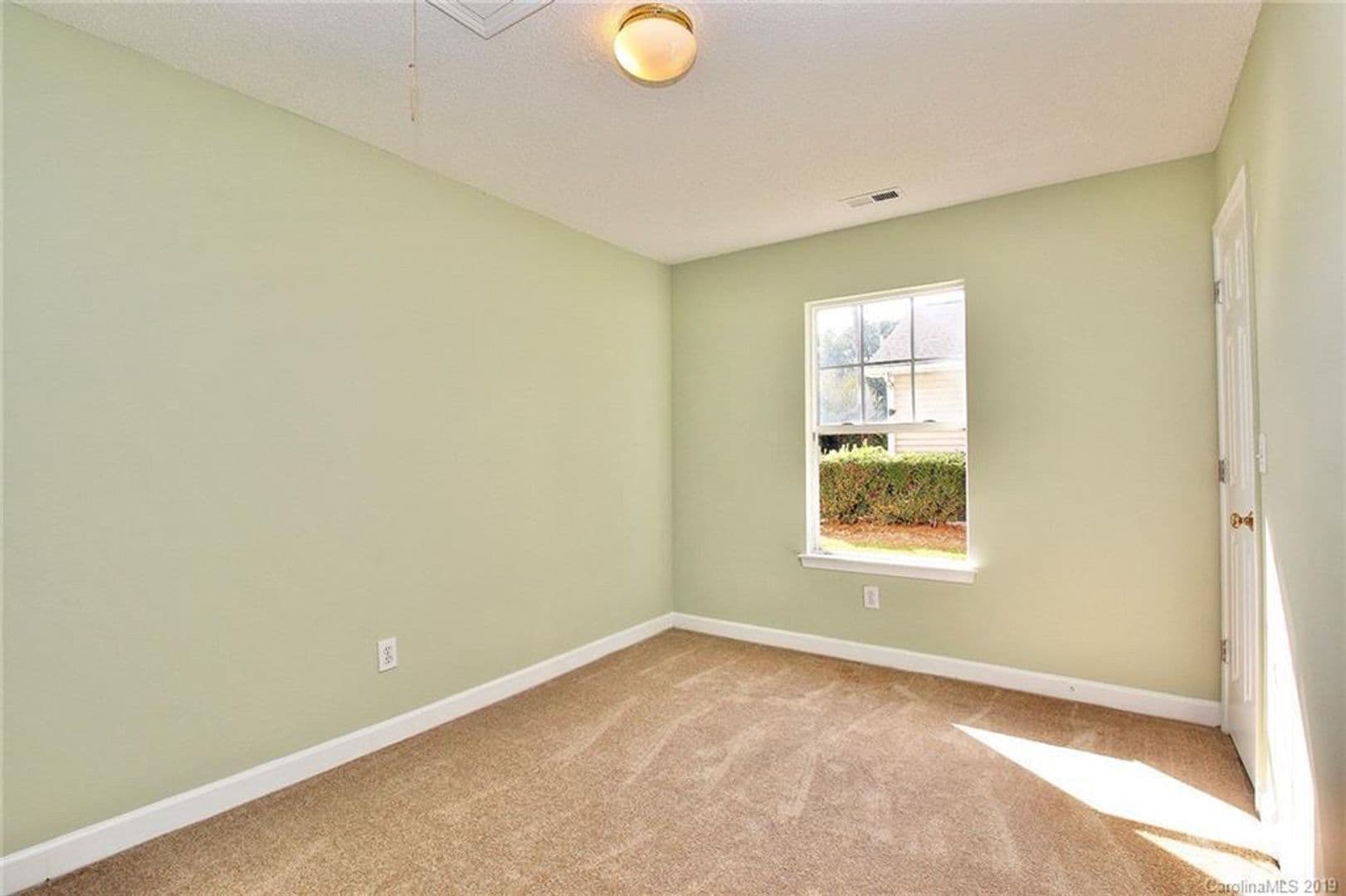 Charlotte House: 204 Tom Hunter Rd