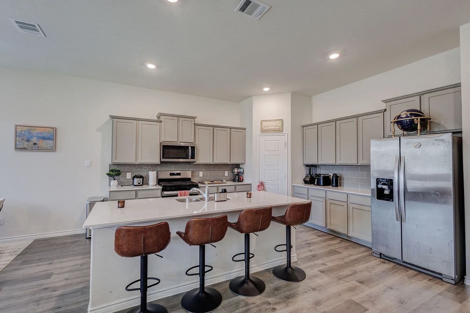 Garland House: 6993 Newby Ln