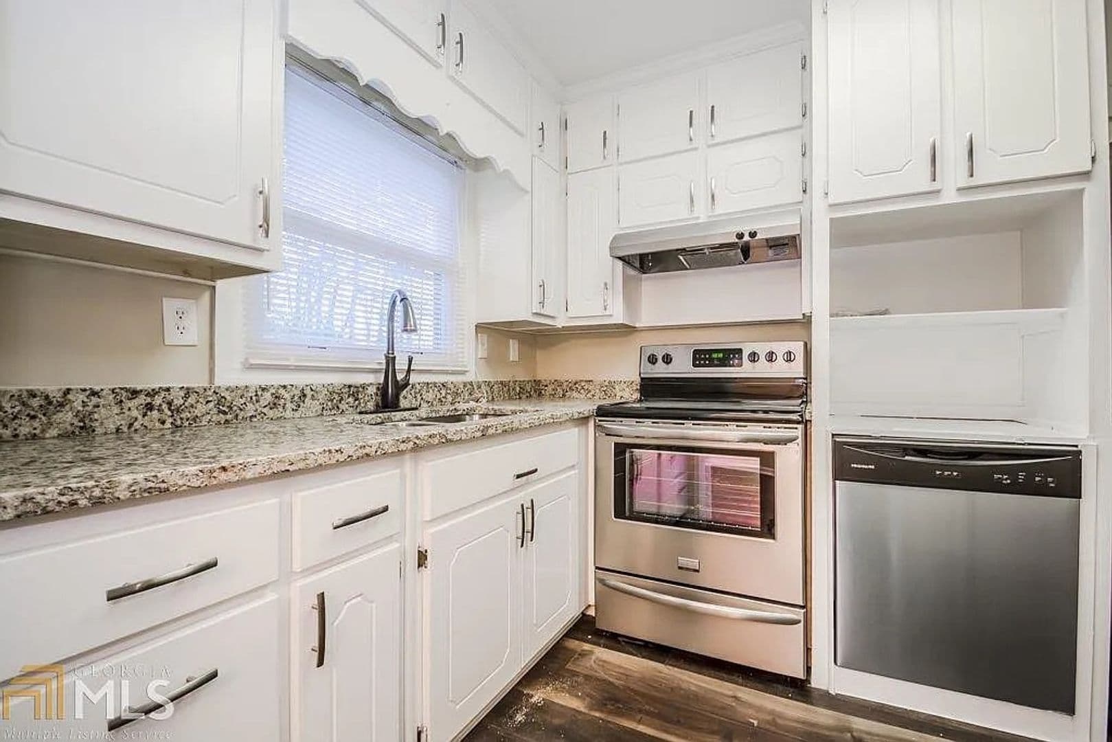 Lawrenceville House: 537 Reba Rd