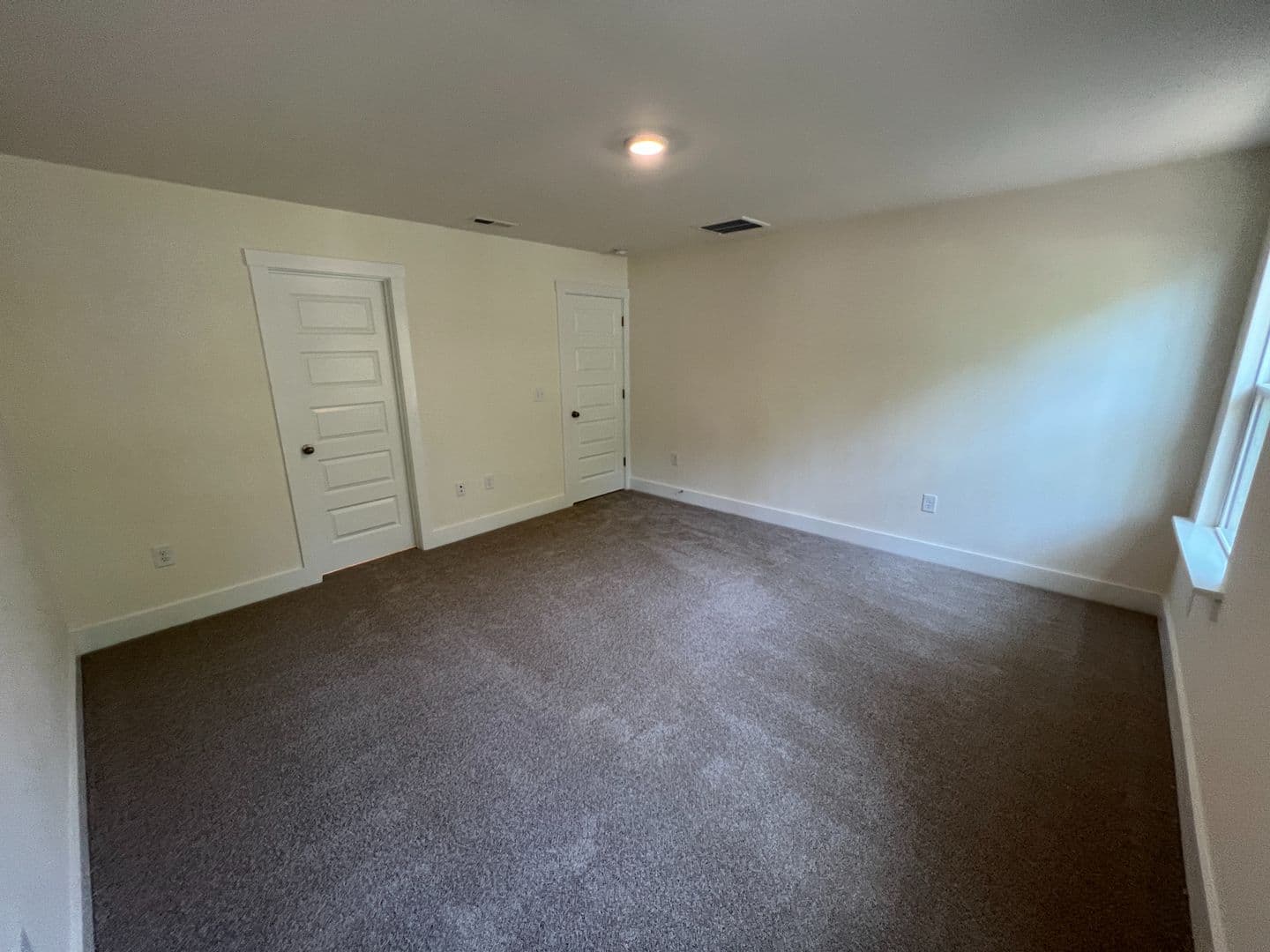 Cary House: 483 Clark Creek Ln