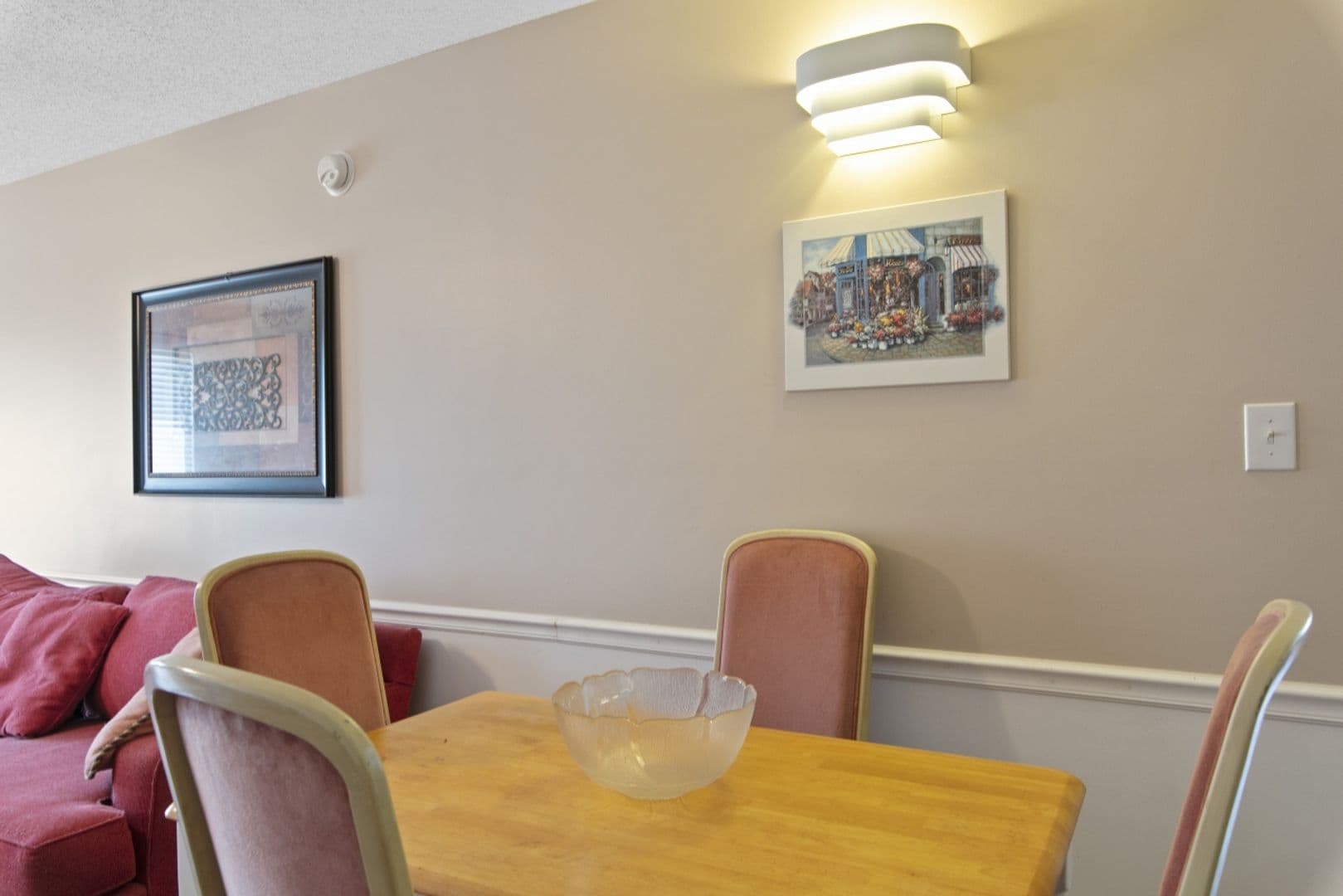 Raleigh House: 1251 #002 University Ct