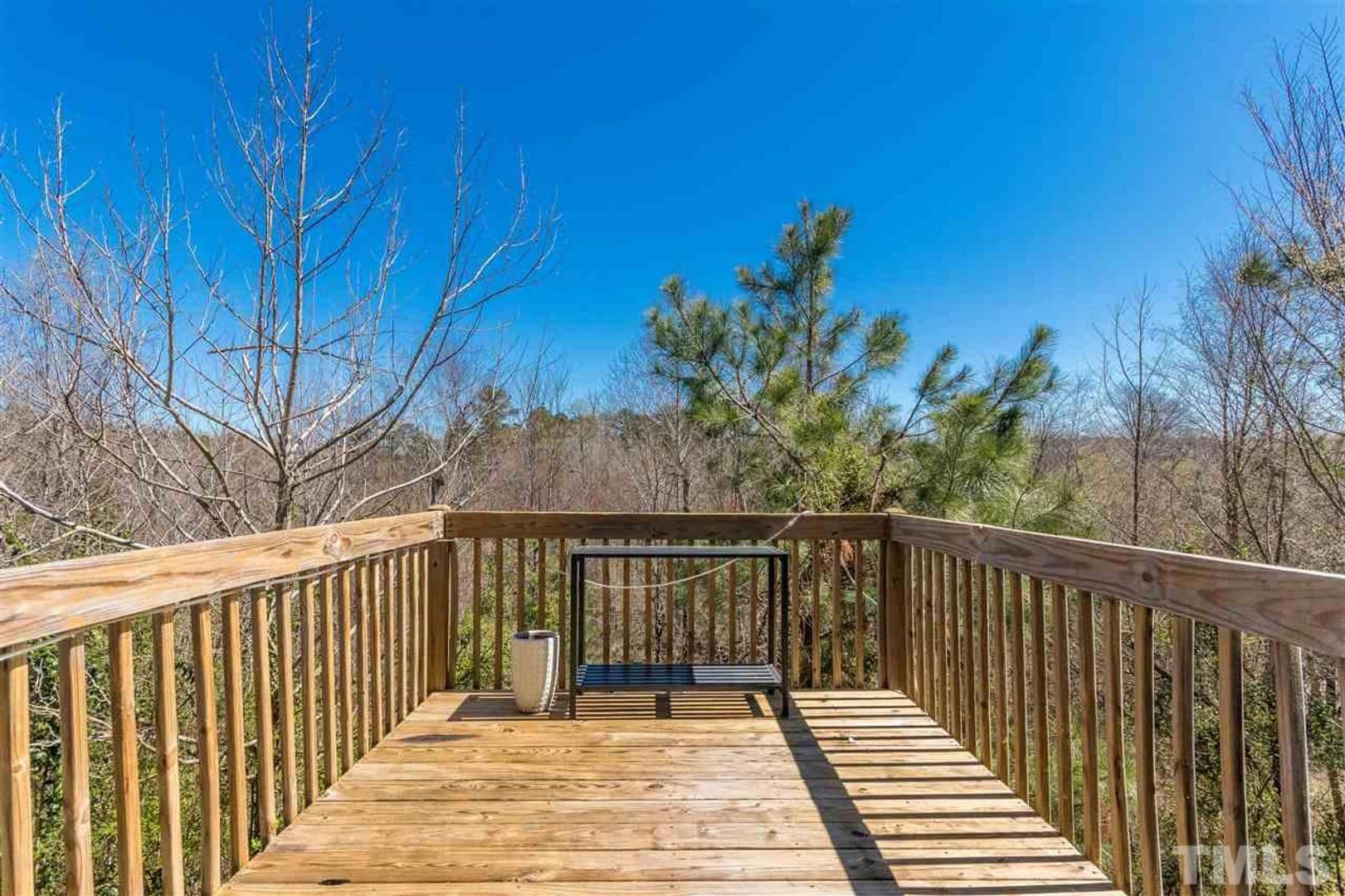 Raleigh House: 5355 Big Bass Dr