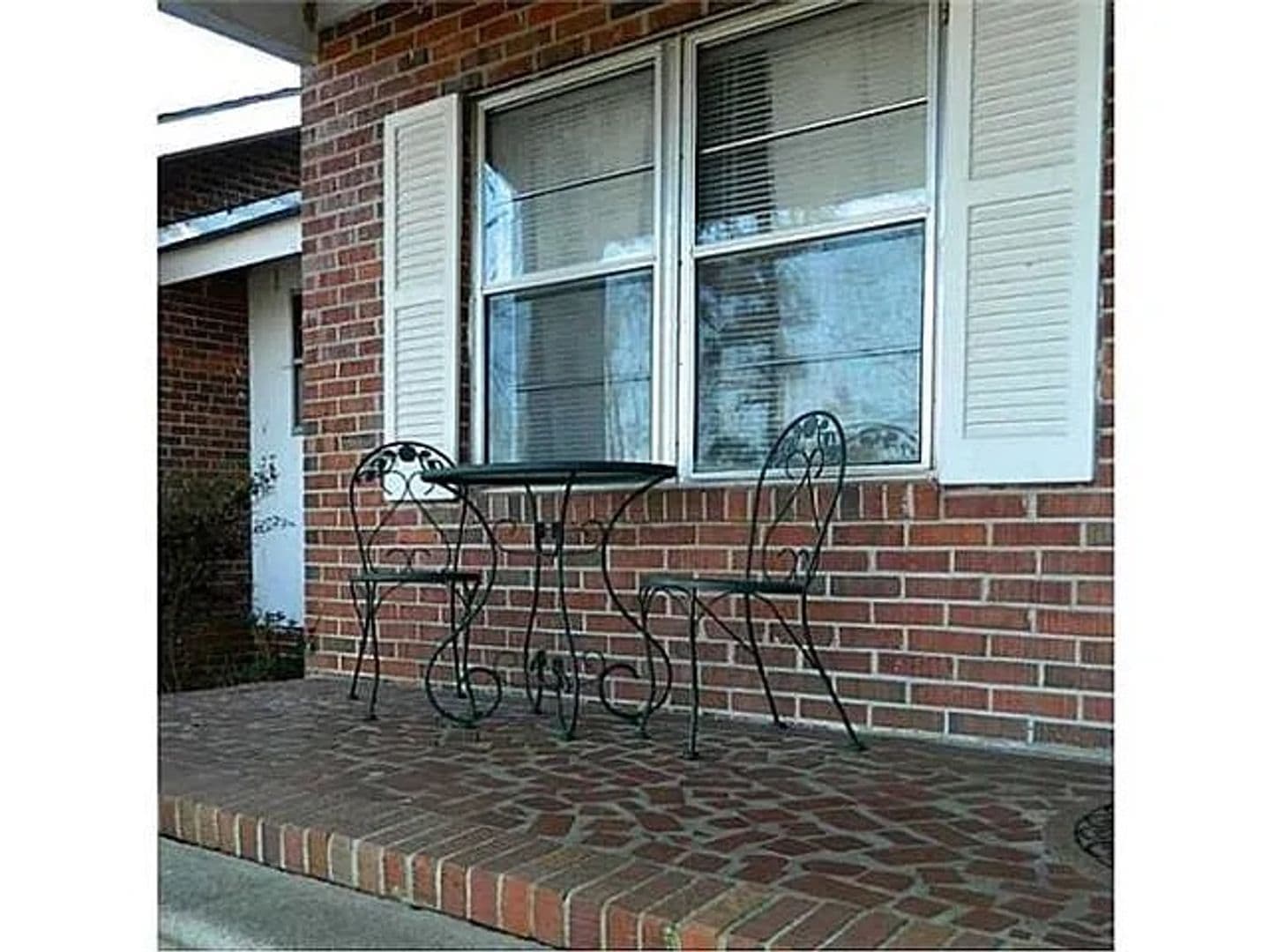 Villa Rica House: 14461 Veterans Memorial Highway