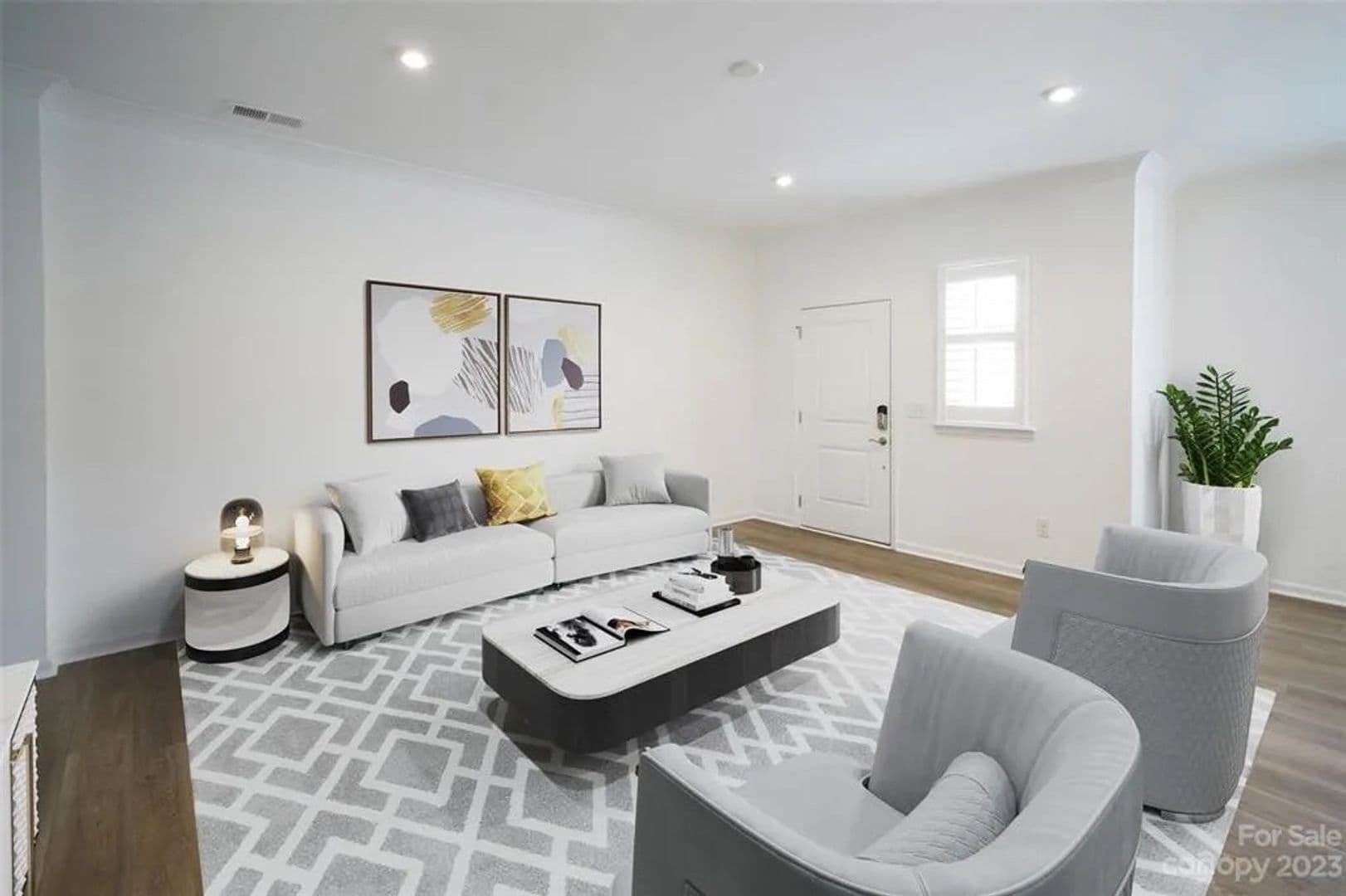 Charlotte House: 22047 Lani Dr