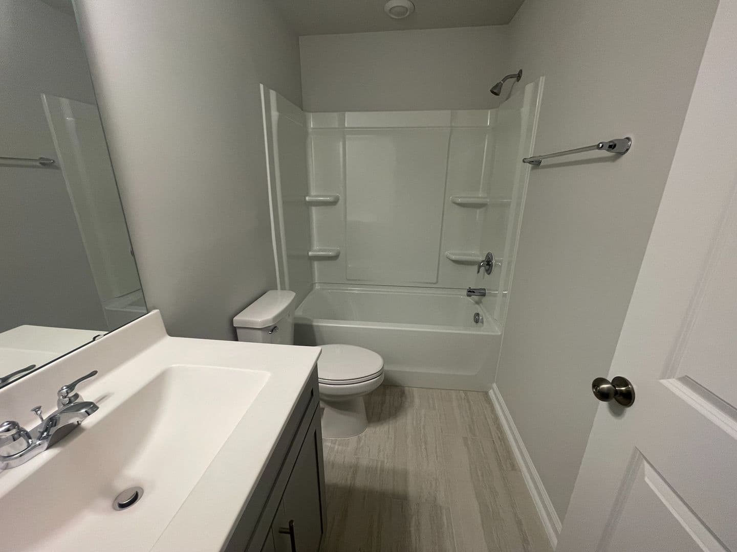 Raleigh House: 6408 Astor Elgin St