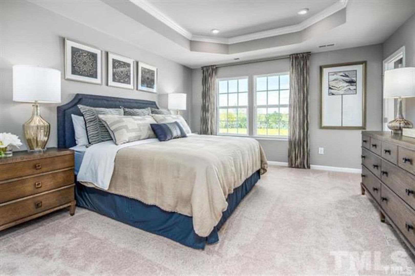 Raleigh House: 6500 Pathfinder Wy