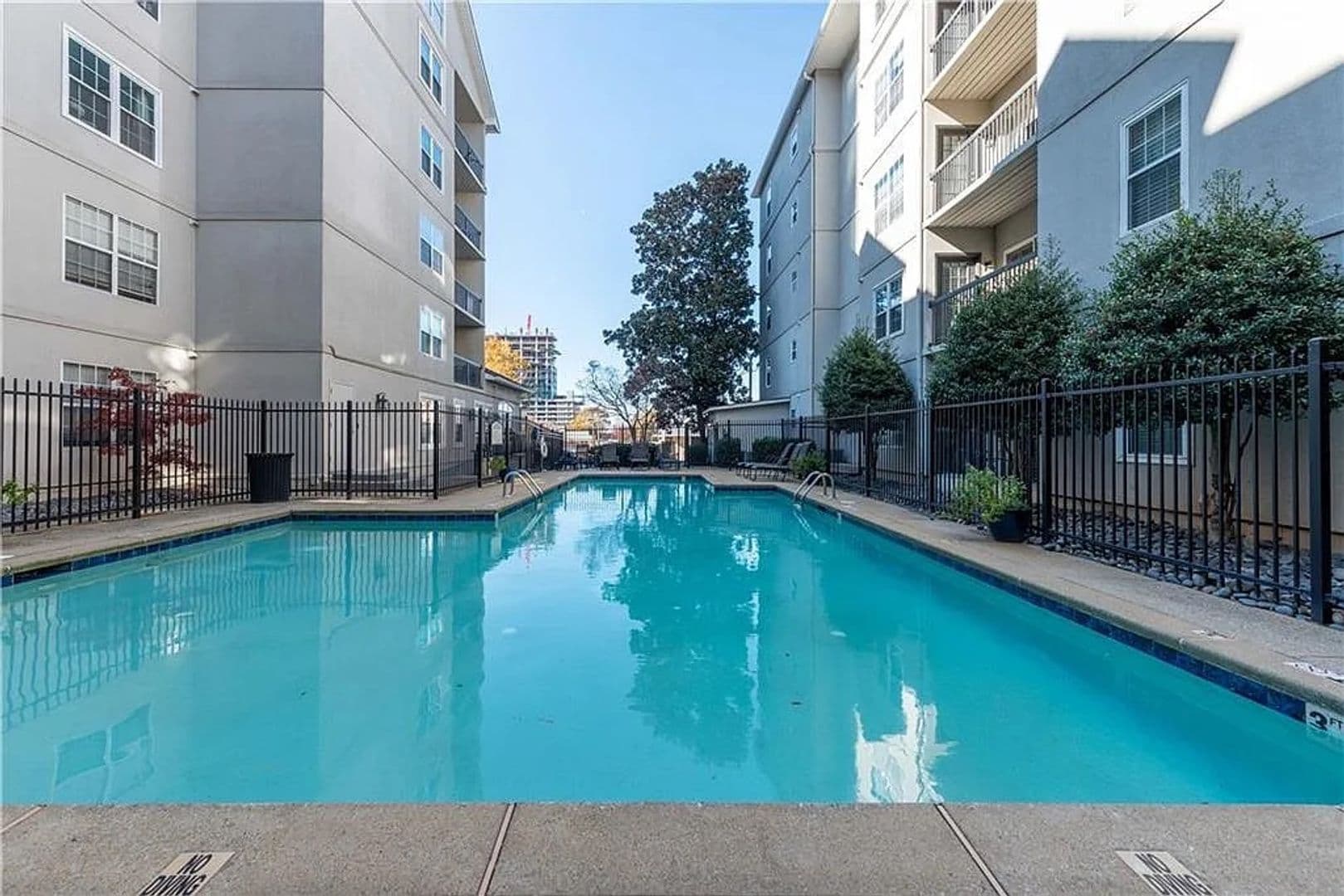 Atlanta House: 1075 Peachtree Walk NE