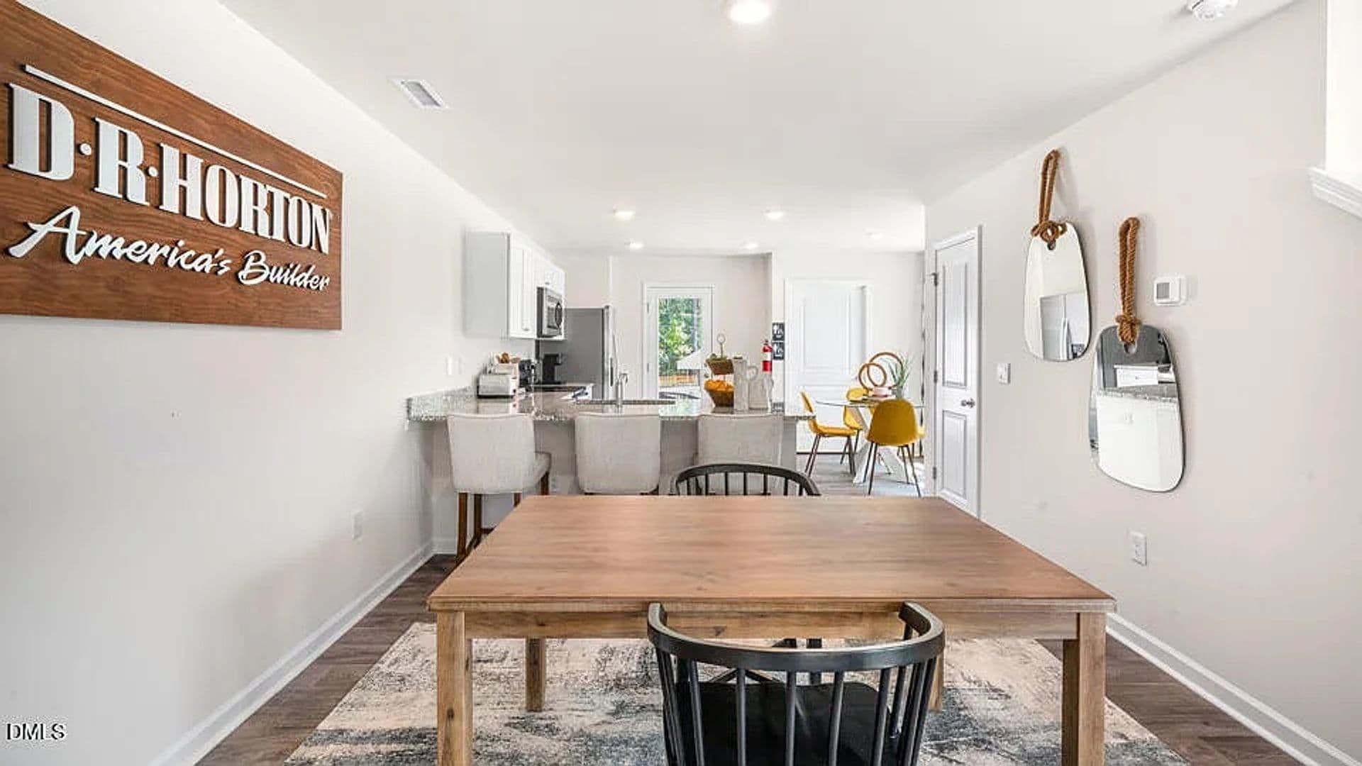 Raleigh House: 8510 Beckett Chase Wy