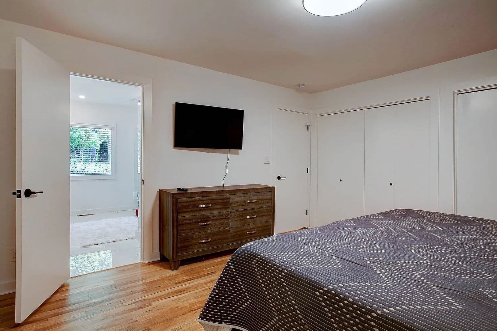 Smyrna House: 1573 Cooper Lake Rd SE