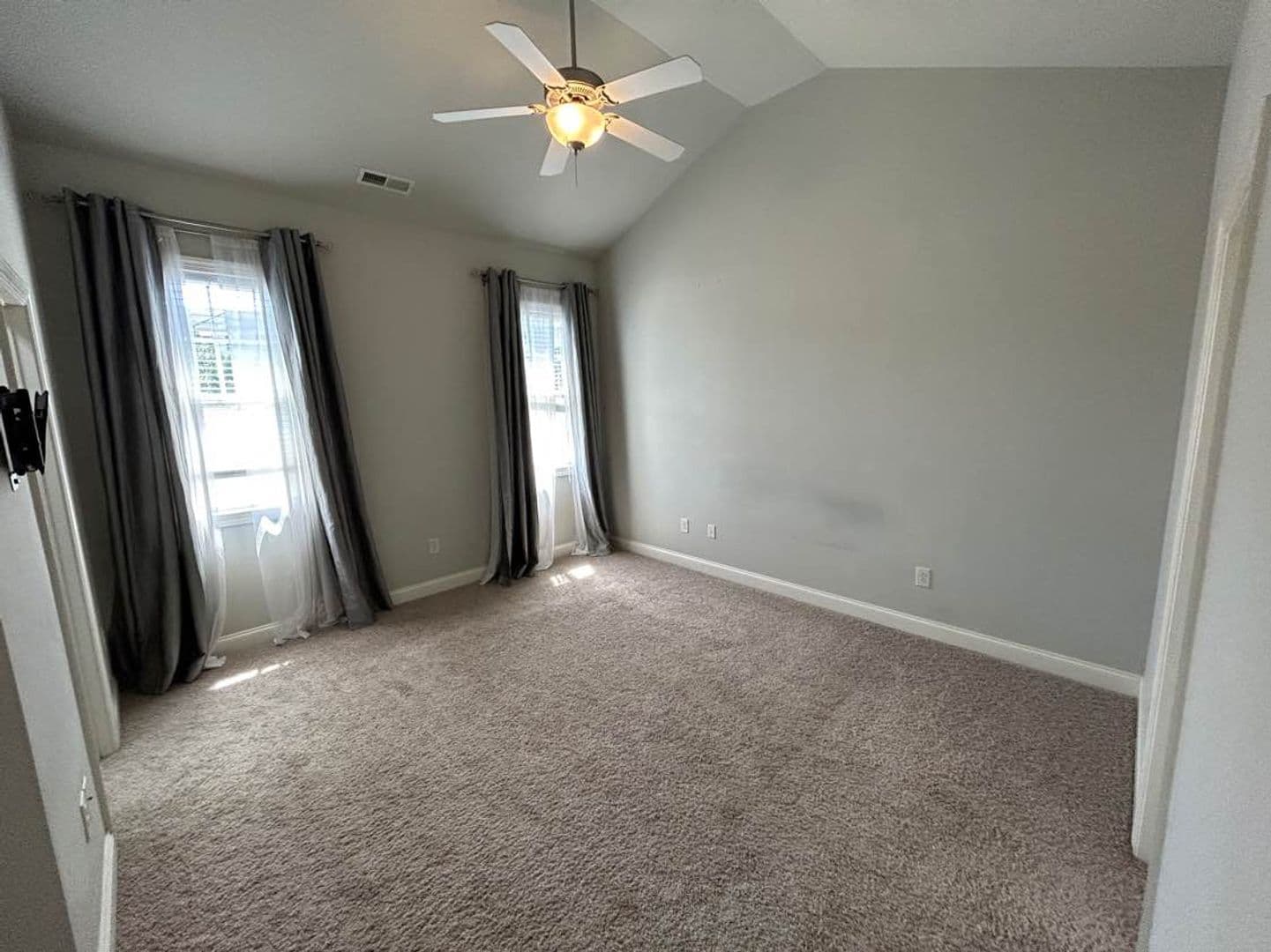 Apex House: 109 Windy Creek Ln