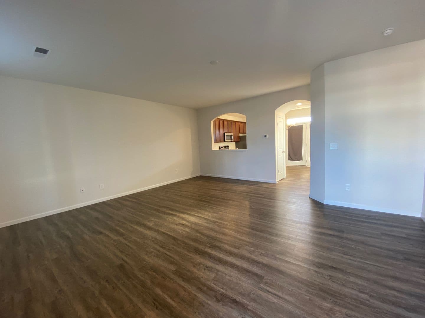 Belmont House: 1103 Johns Walk Way