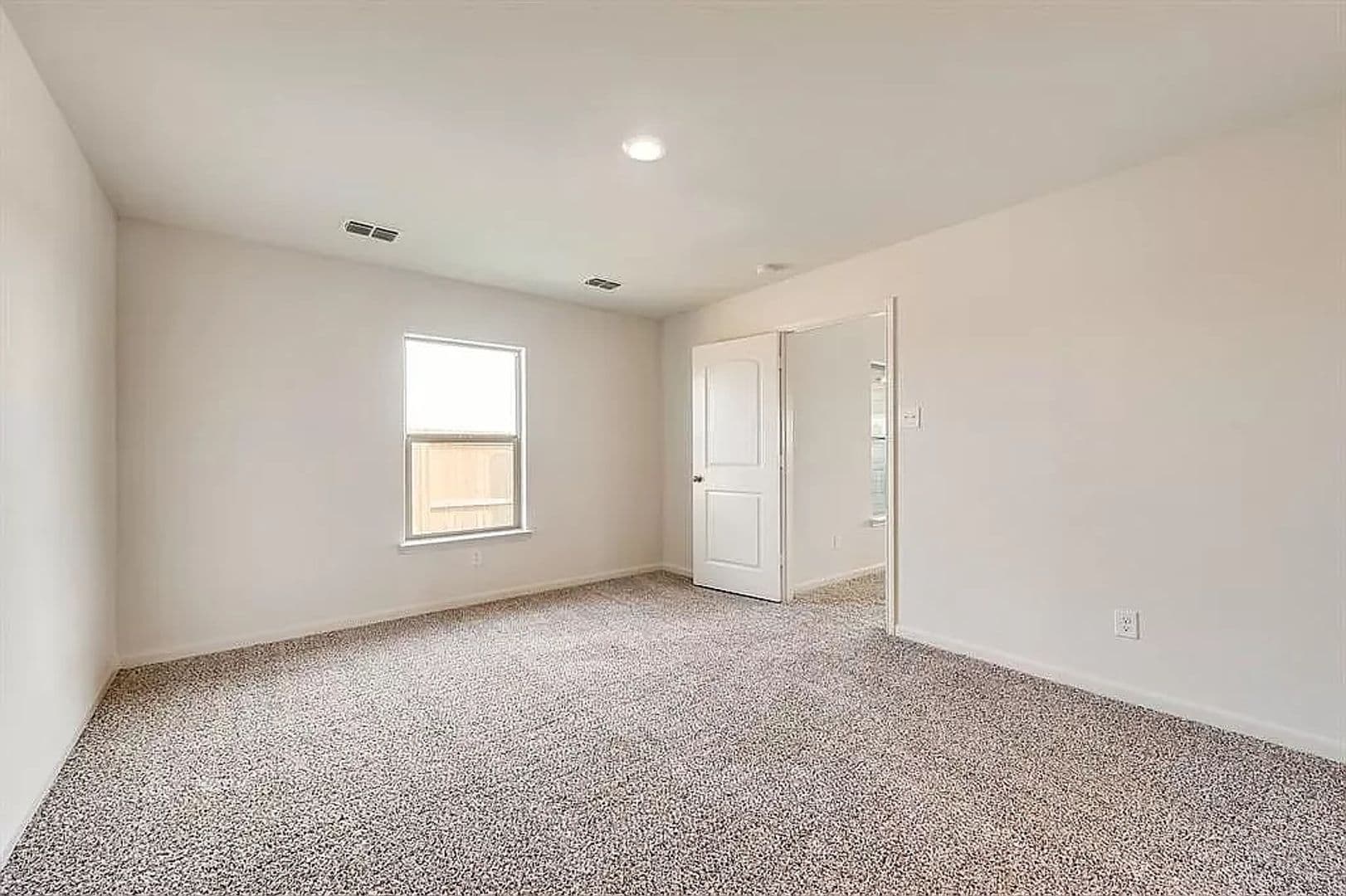 Krum House: 13813 Musselshell Dr