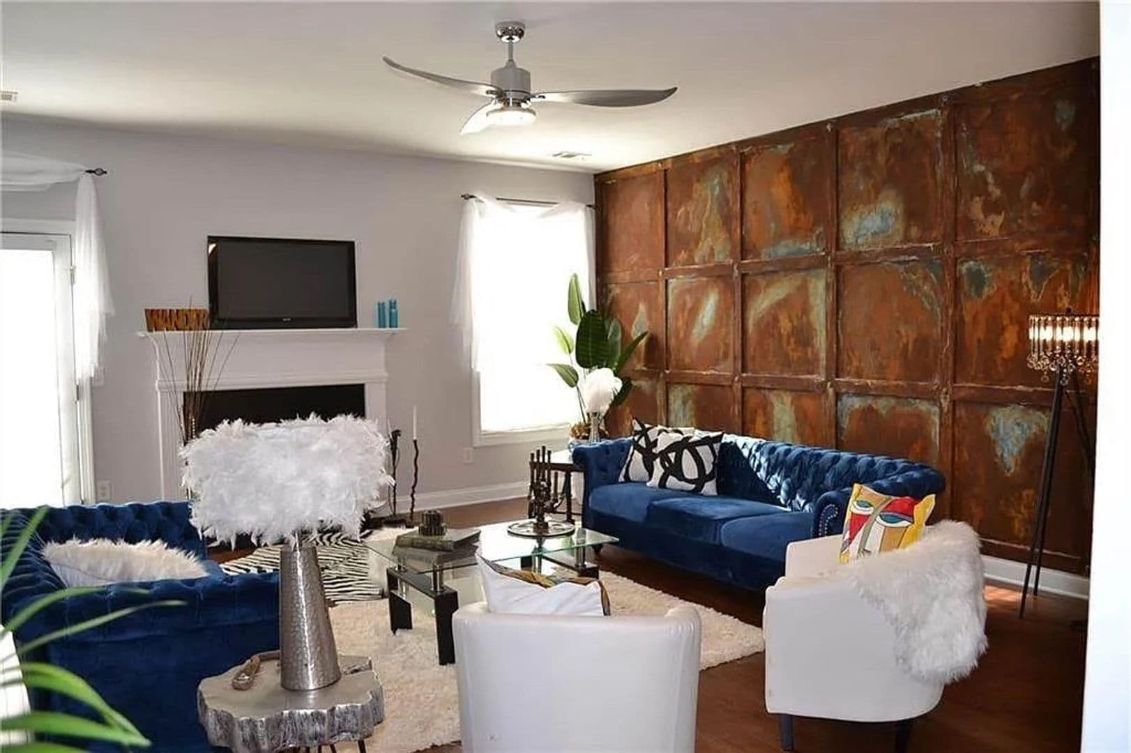 East Point House: 9050 Bayrose Cir