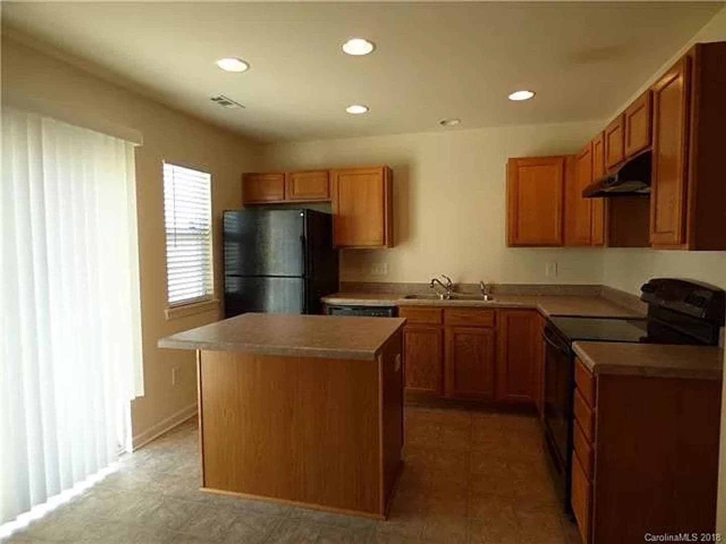 Charlotte House: 11040 Derryrush Ave