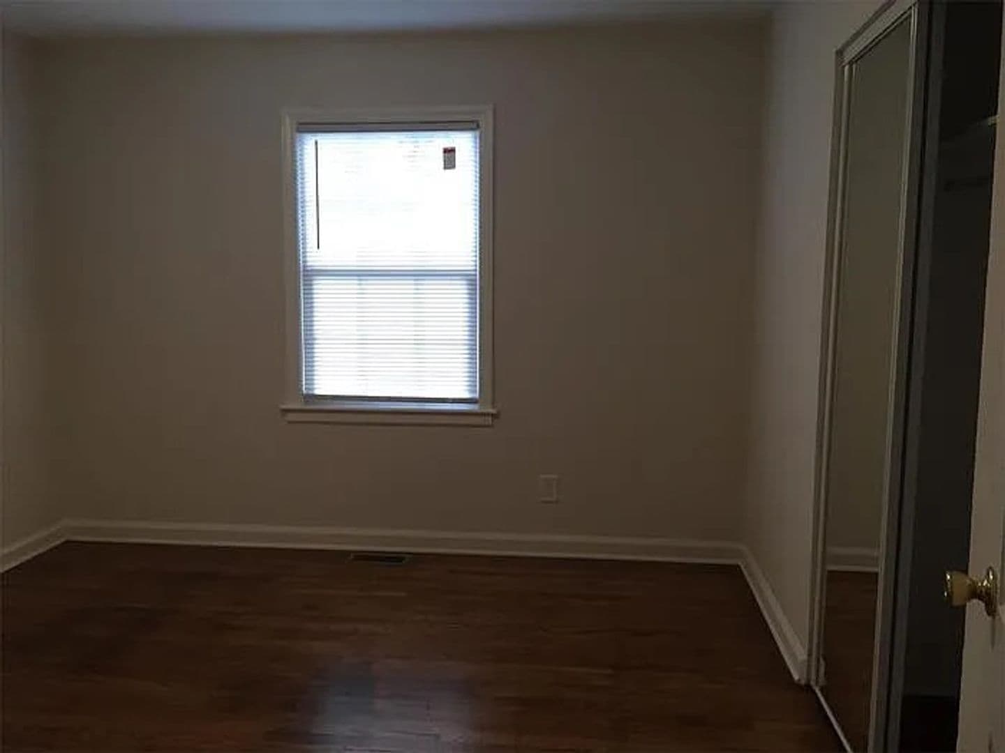 Raleigh House: 1206 Downing Rd
