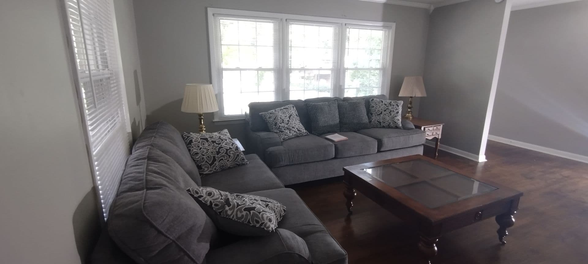 Raleigh House: 1809 Pinedale Dr