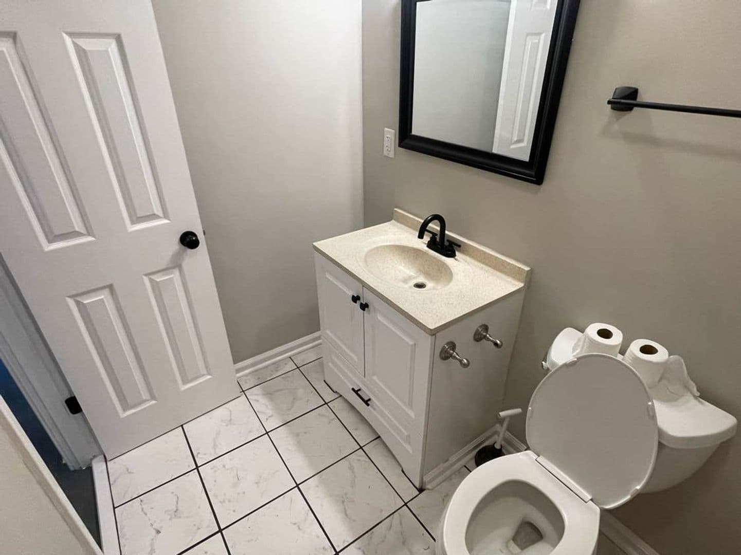 Charlotte House: 3400 Cricketeer Dr