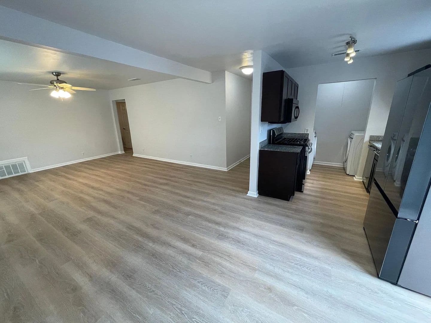 Austin House: 7201 Grand Canyon Dr