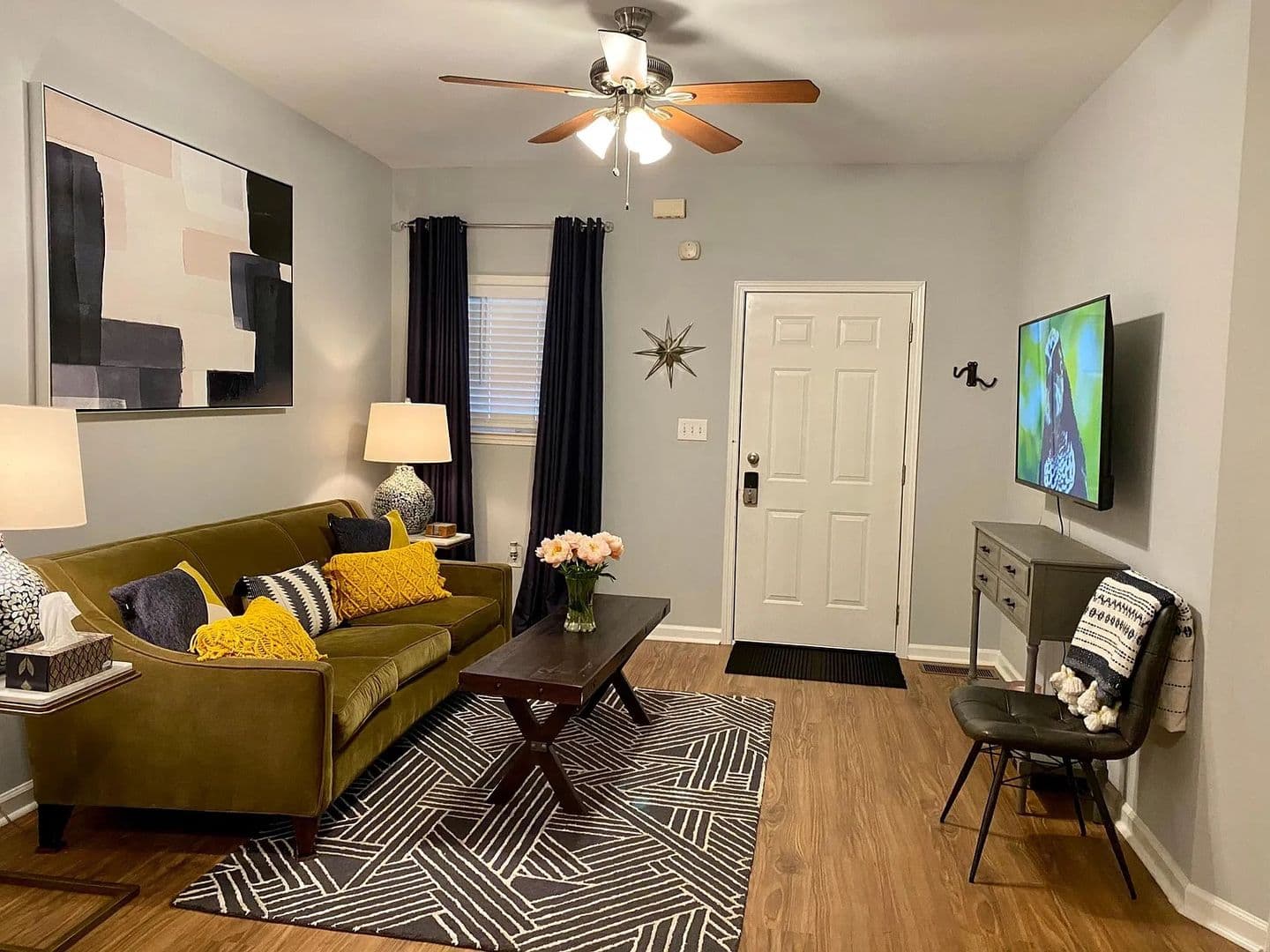 Atlanta House: 1121 Jones Ave
