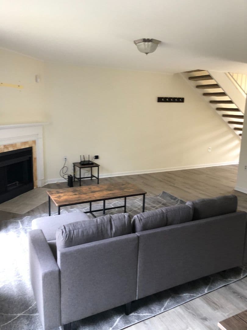 Raleigh House: 7765 Falcon Rest Cir