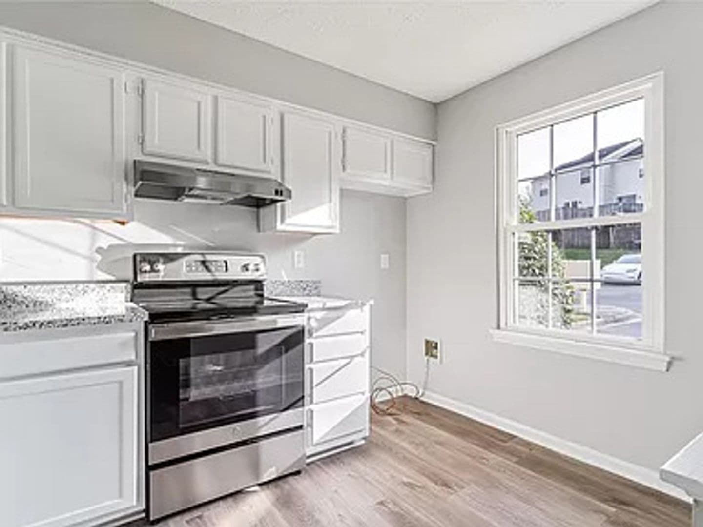 Charlotte House: 531 Lex Dr