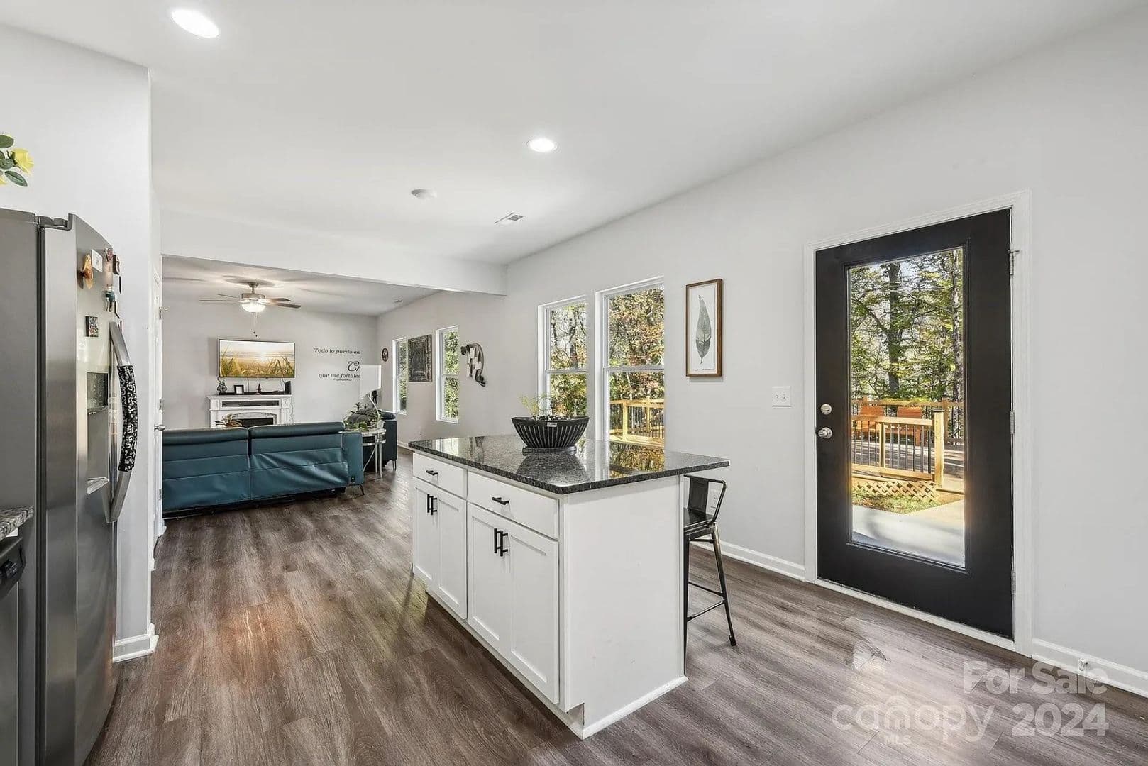Charlotte House: 7608 Denbur Dr