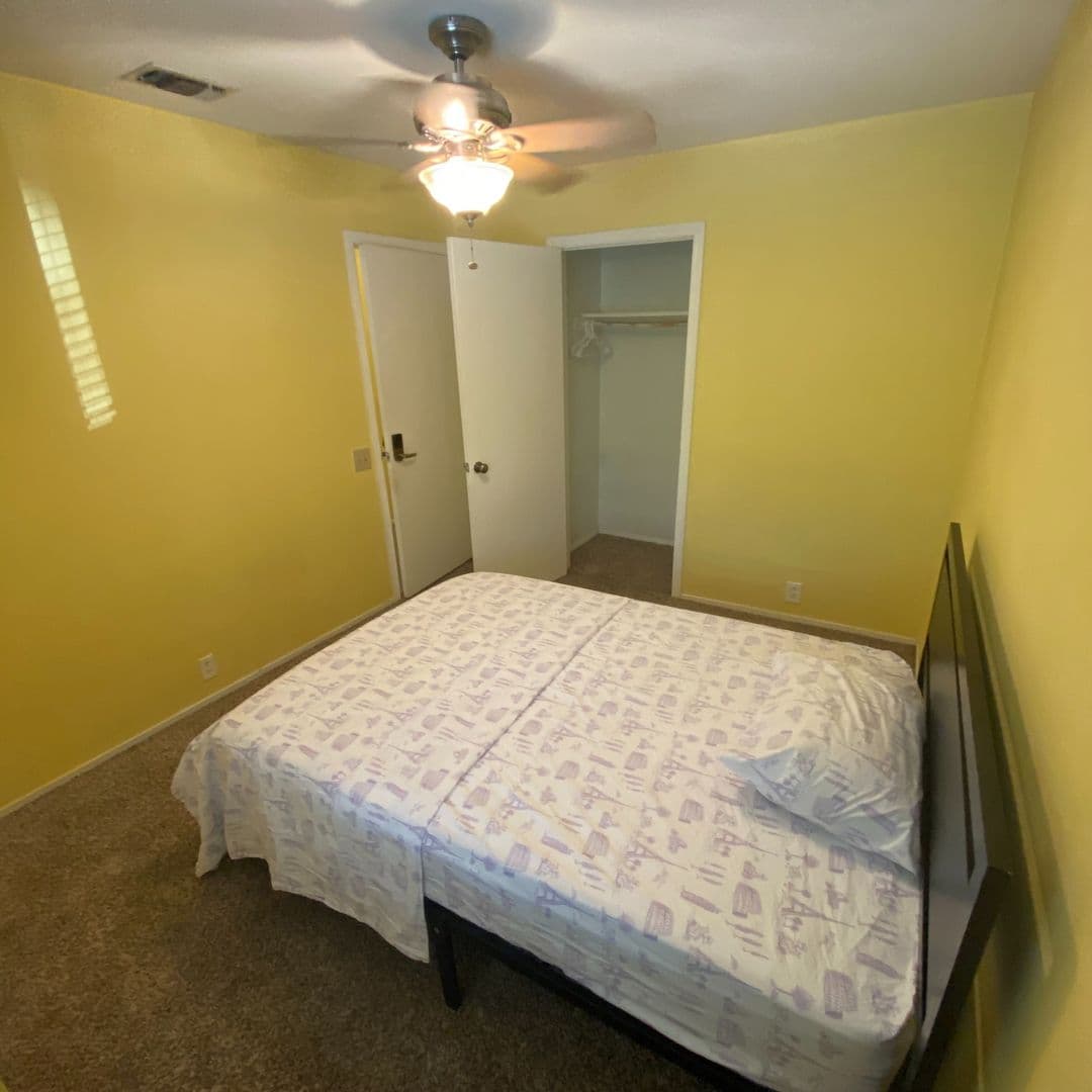 Dallas House: 11824 Leisure Dr