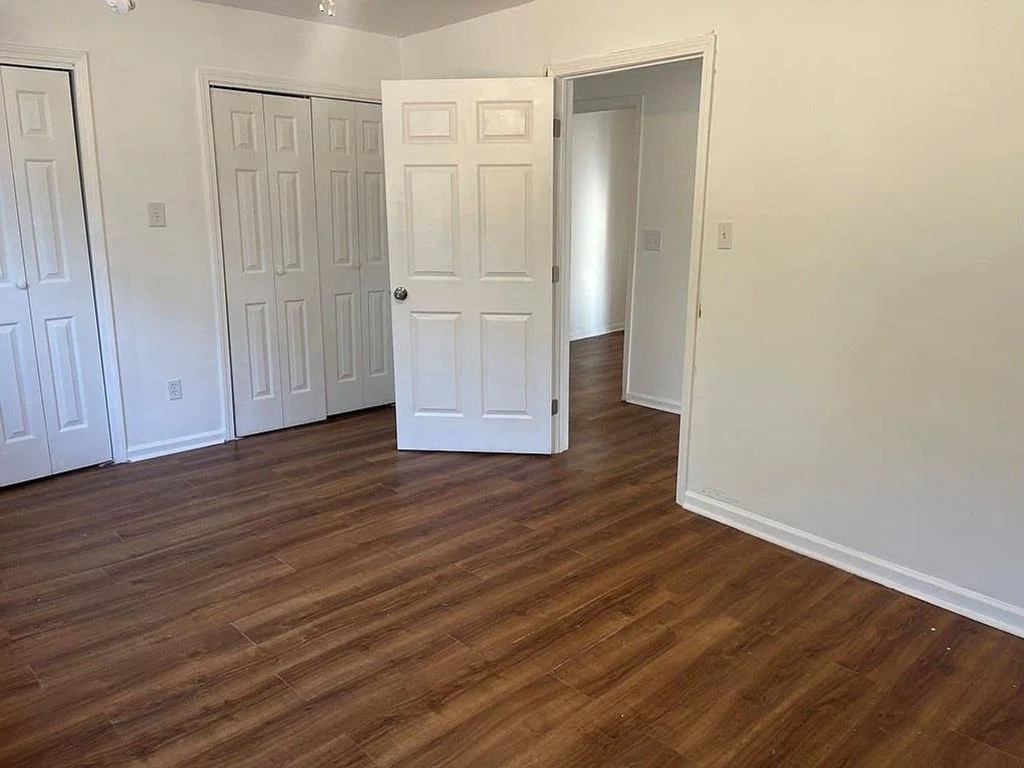 McDonough House: 1033 GA-155 N