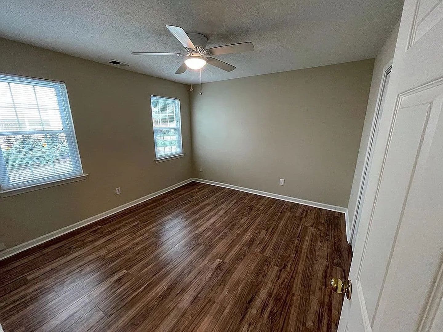 Cartersville House: 44 Pointe N Dr