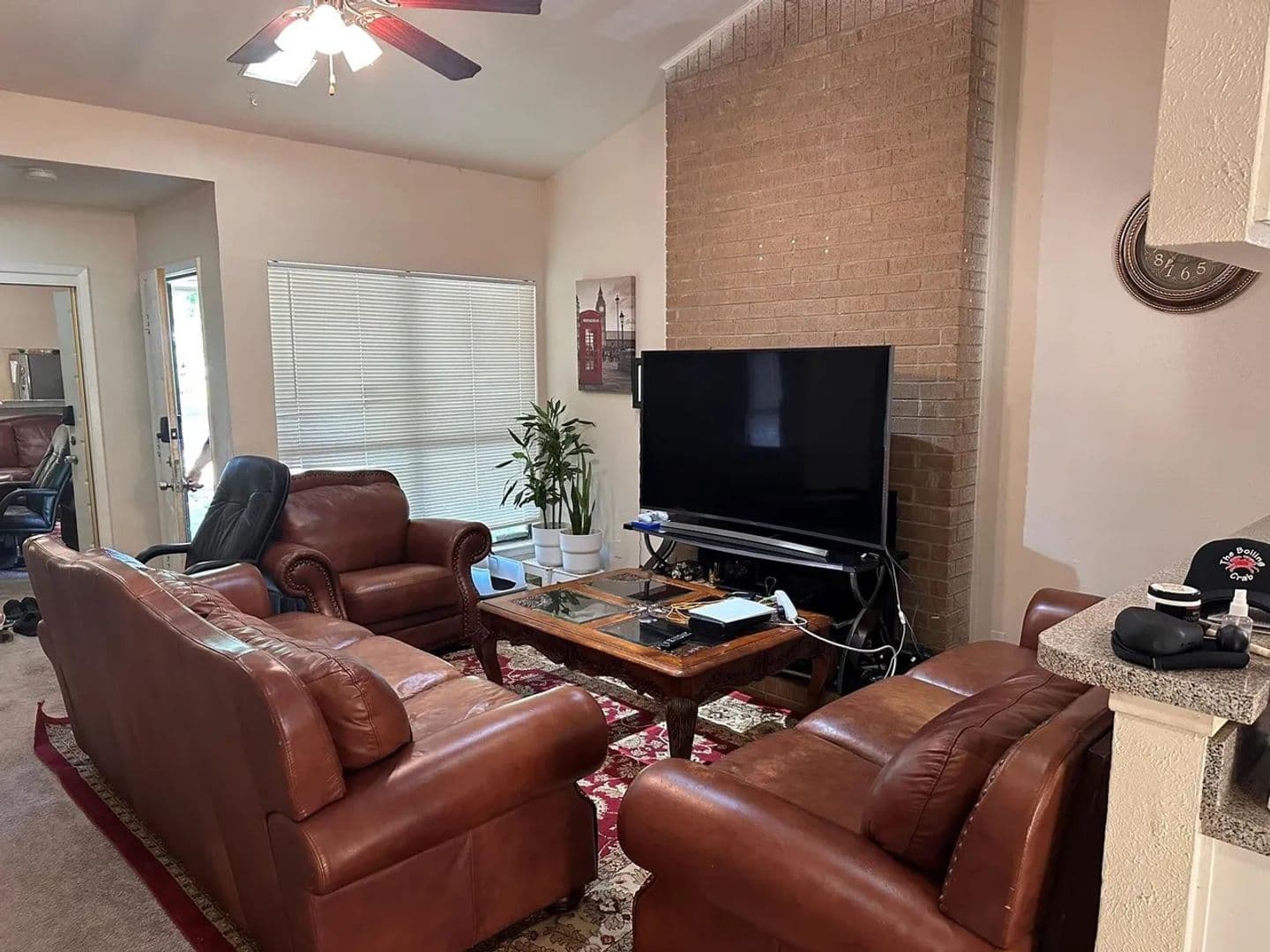 Garland House: 2026 Santa Anna Dr