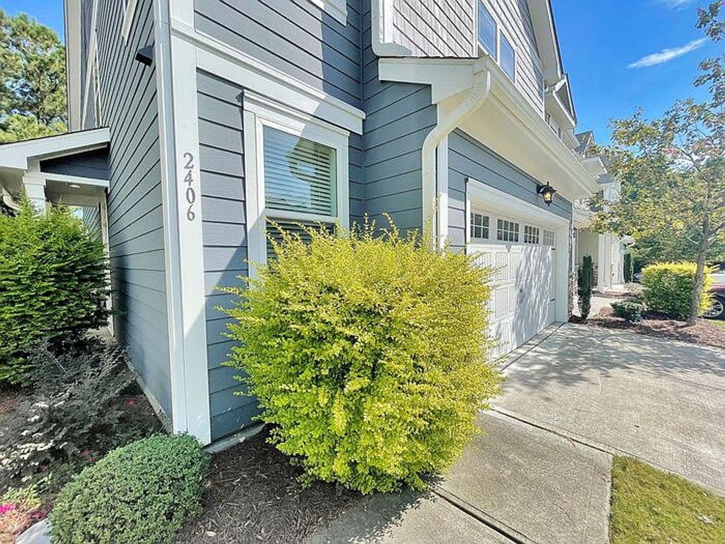 Apex House: 2406 Pecan Ridge Way