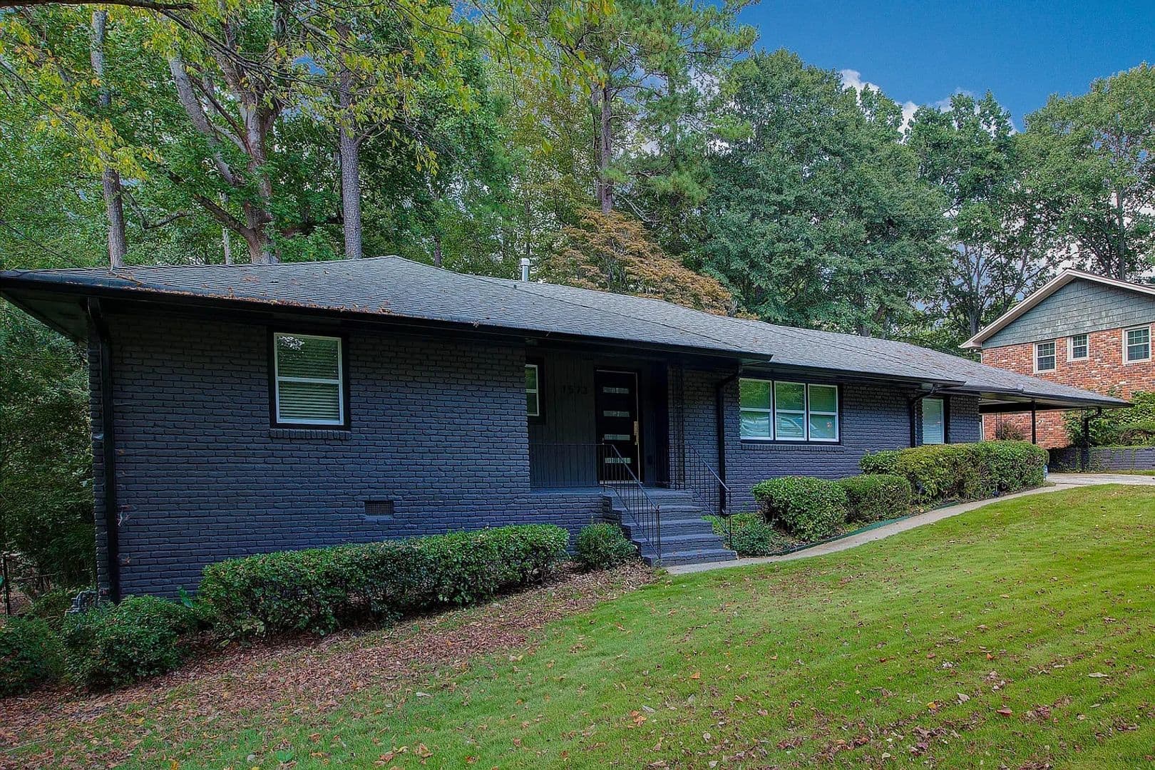 Smyrna House: 1573 Cooper Lake Rd SE