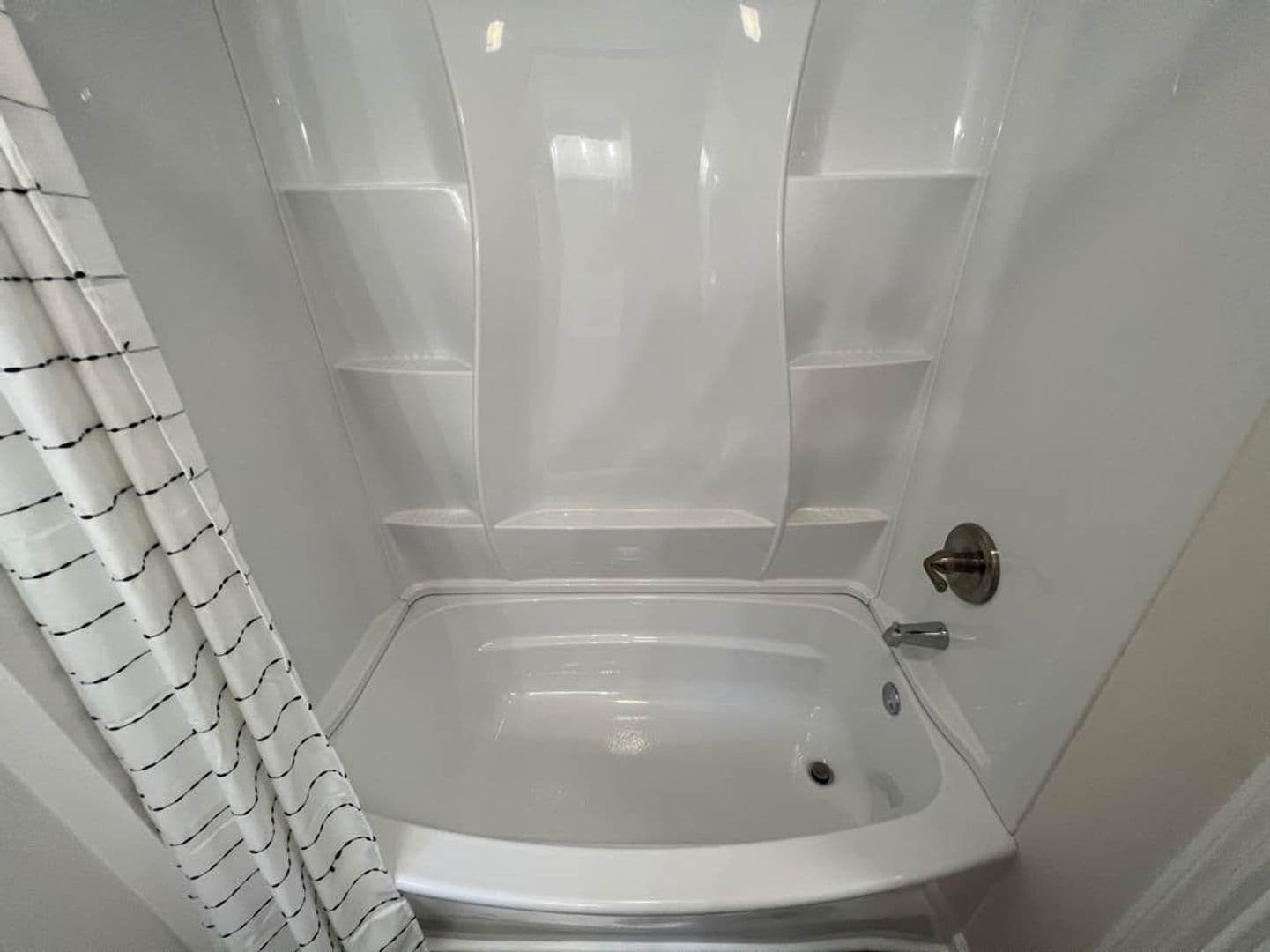 Raleigh House: 2824 Henslowe Dr