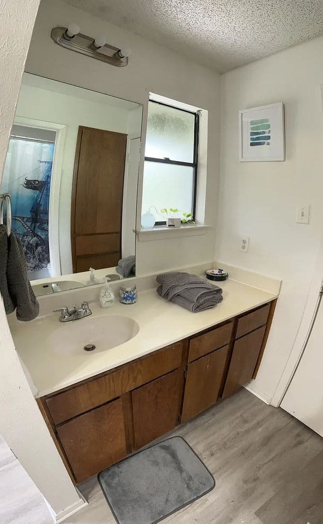Austin House: 5307 Indio Dr