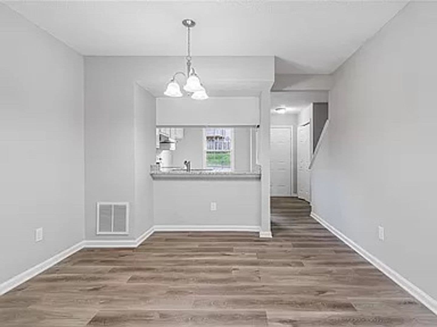 Charlotte House: 531 Lex Dr