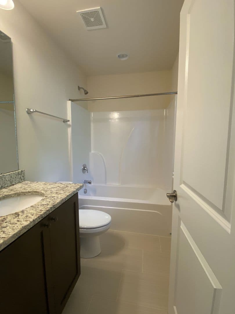 Charlotte House: 8517 Sharonbrook Dr