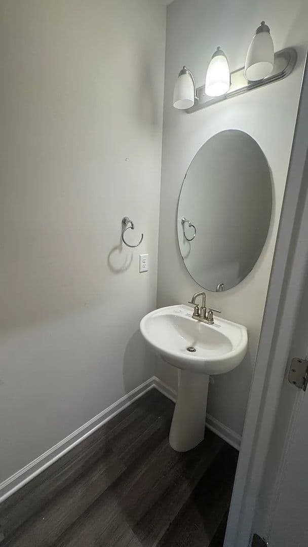 Fuquay-Varina House: 103 Joneshaven Dr