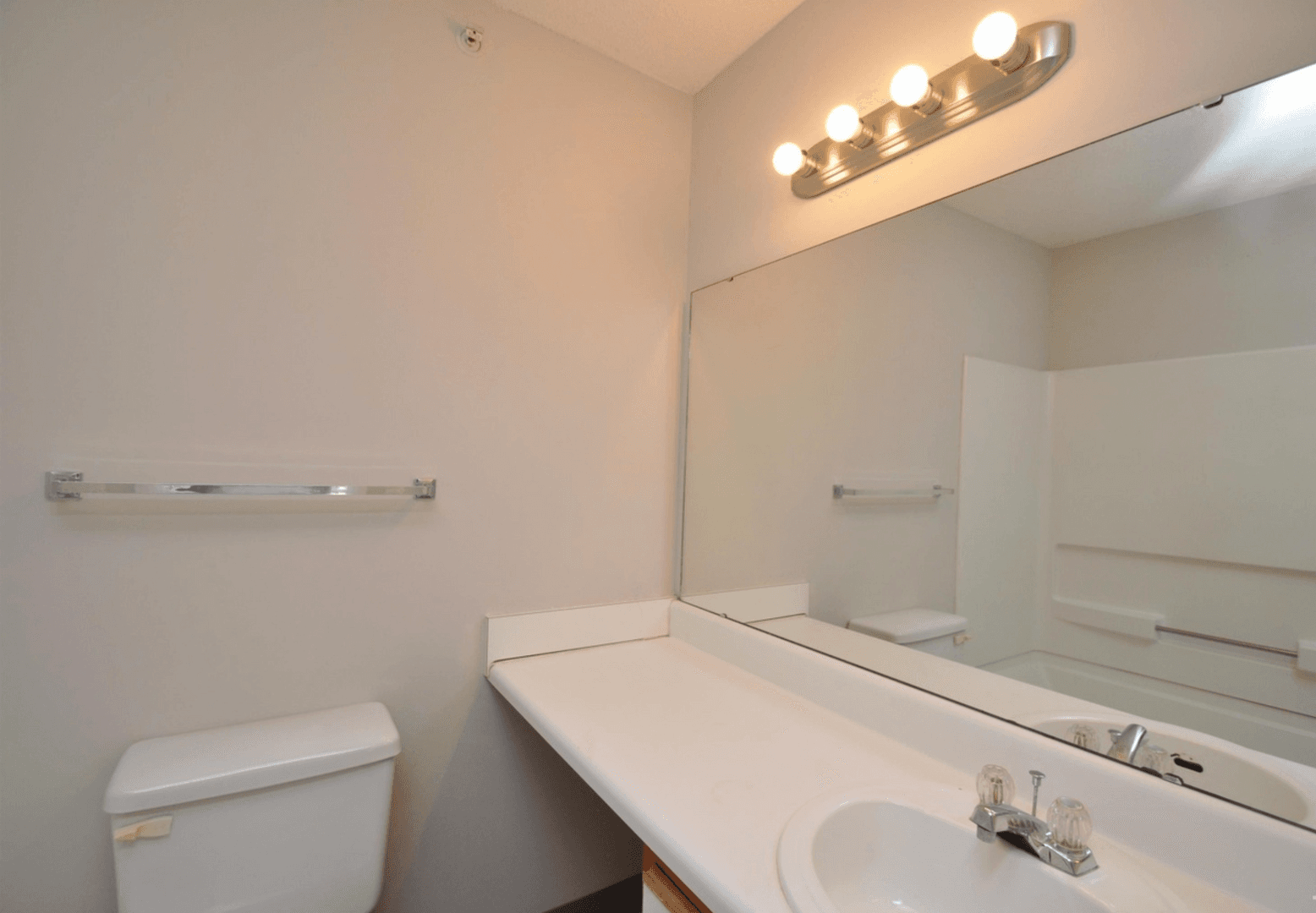 Raleigh House: 1331 #302 Crab Orchard Dr