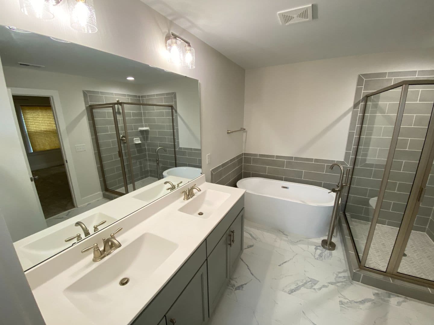 Durham House: 1706 Merrick St