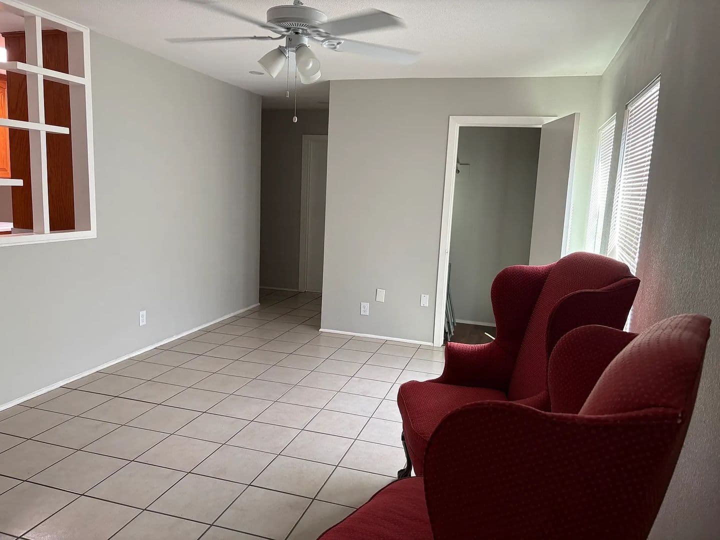 San Antonio House: 543 Congress Ave