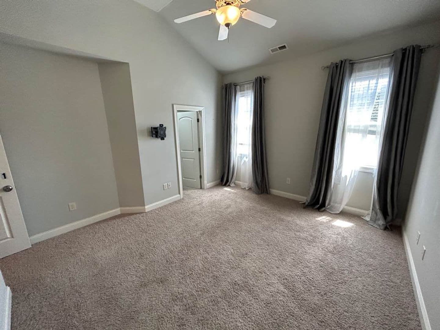 Apex House: 109 Windy Creek Ln