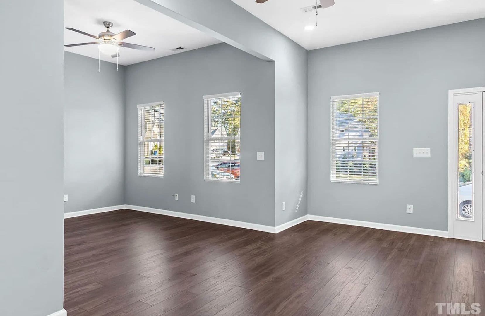 Raleigh House: 129 Pineland Cir