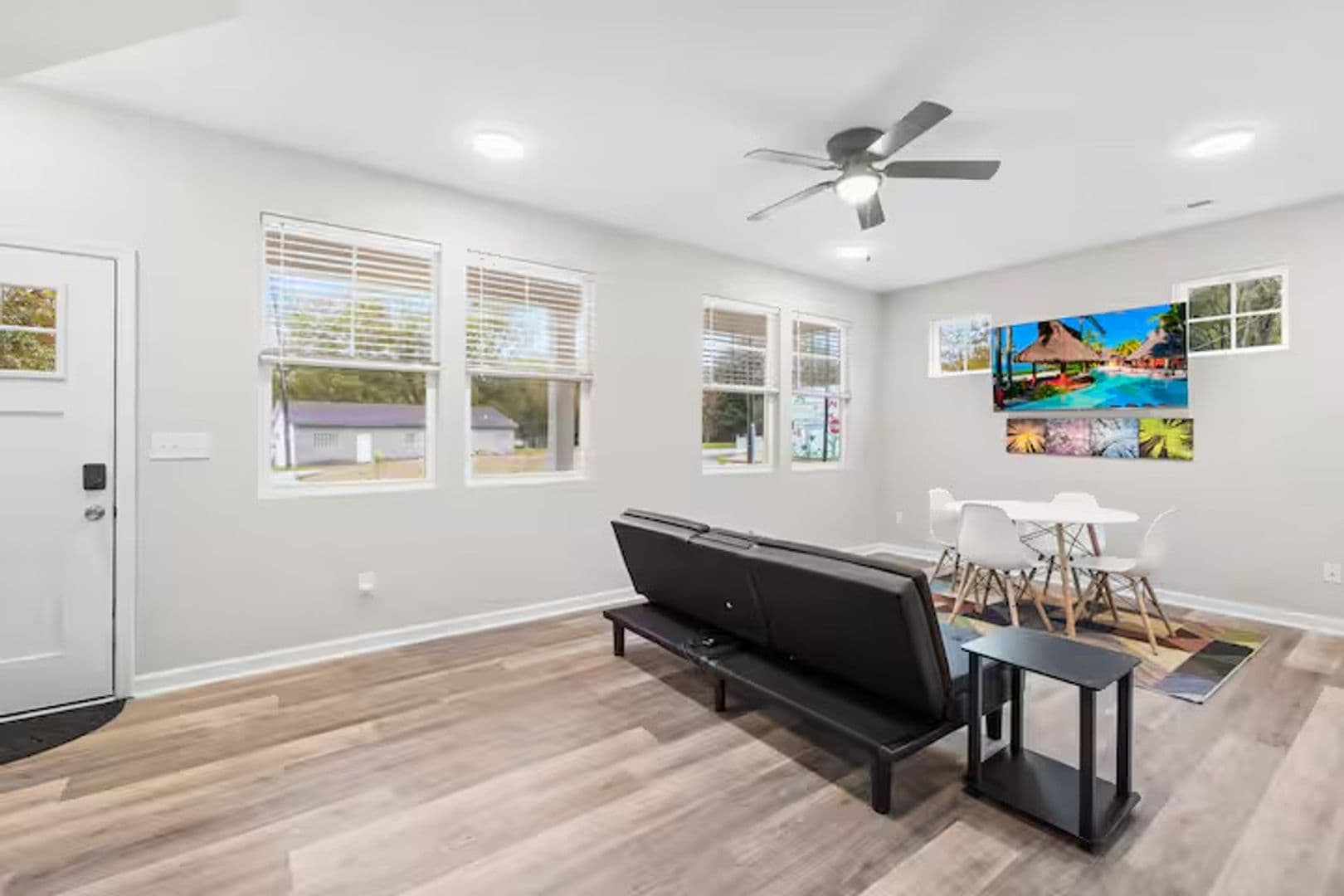 Clover House: 614 Kings Mountain St