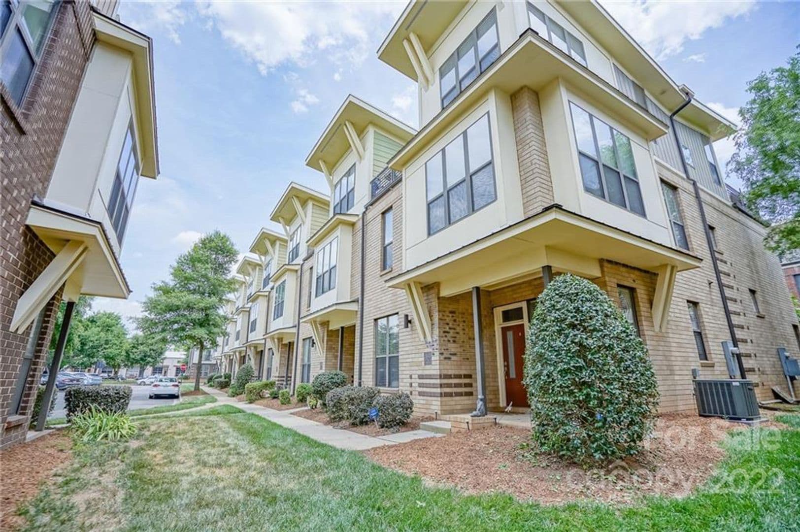 Charlotte House: 3427 Steel Yard Ct