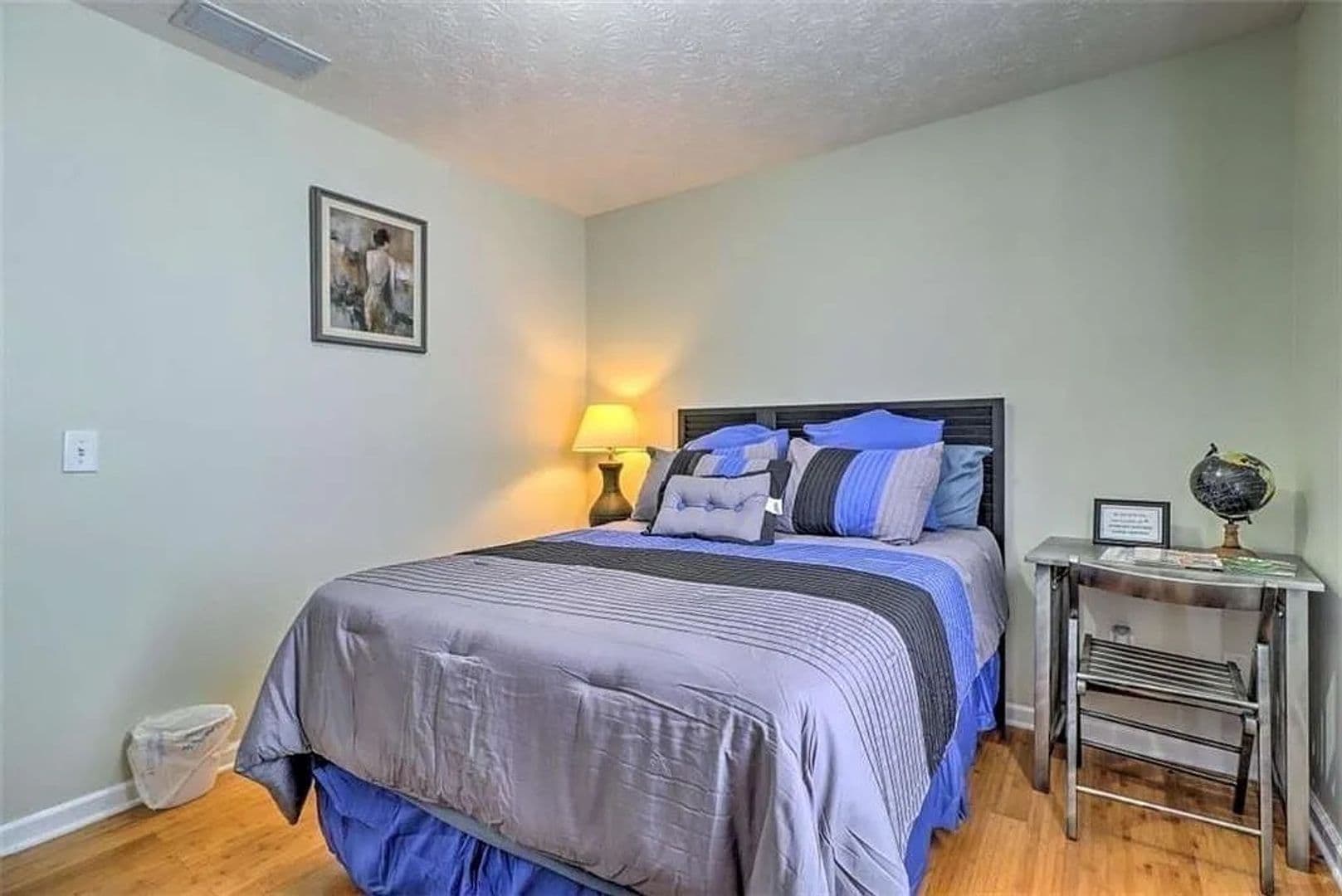 Hapeville House: 483 Oak Dr