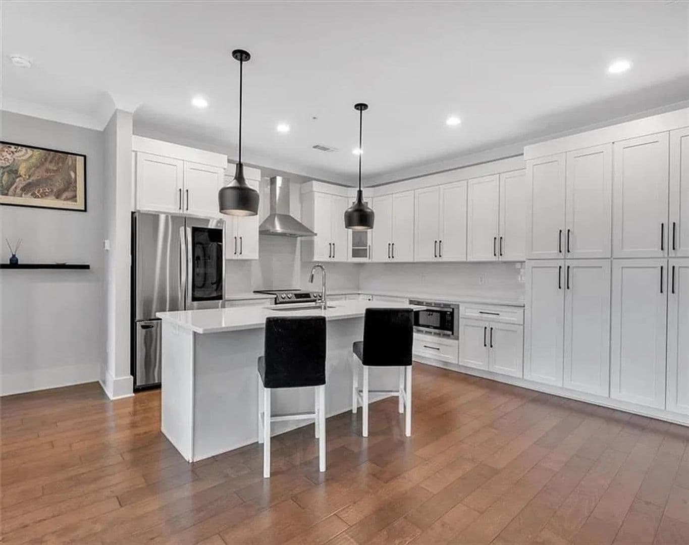Atlanta House: 6890 Peachtree Dunwoody Rd NE