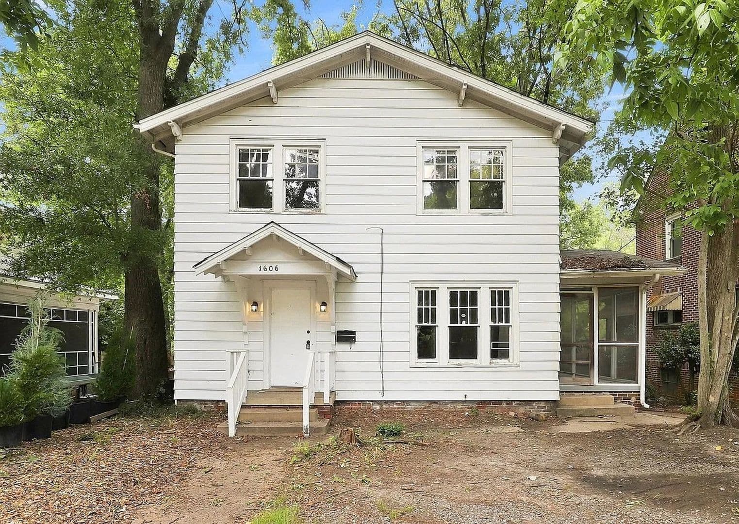 Greensboro House: 1606 Walker Ave