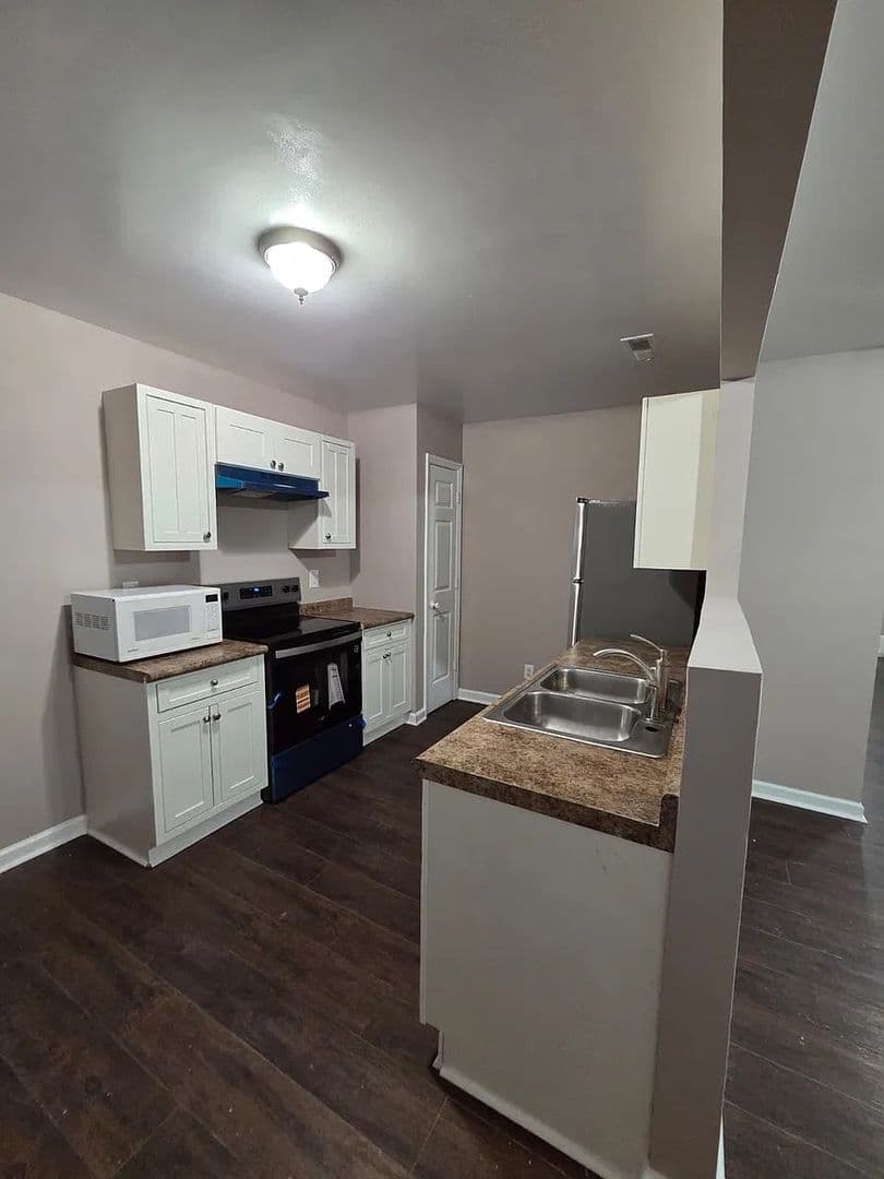 Raleigh House: 4337 Haverty Dr